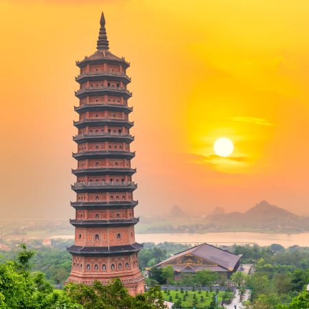 Sunset Bai Dinh Pagoda The Biggiest And Largest Temple Complex I